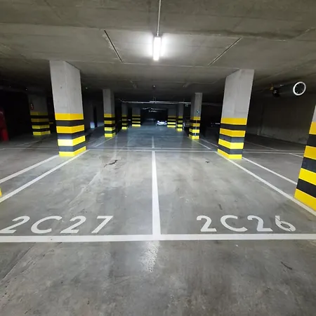 Апартаменти Vizzitus Premium Manufaktura Лодзь